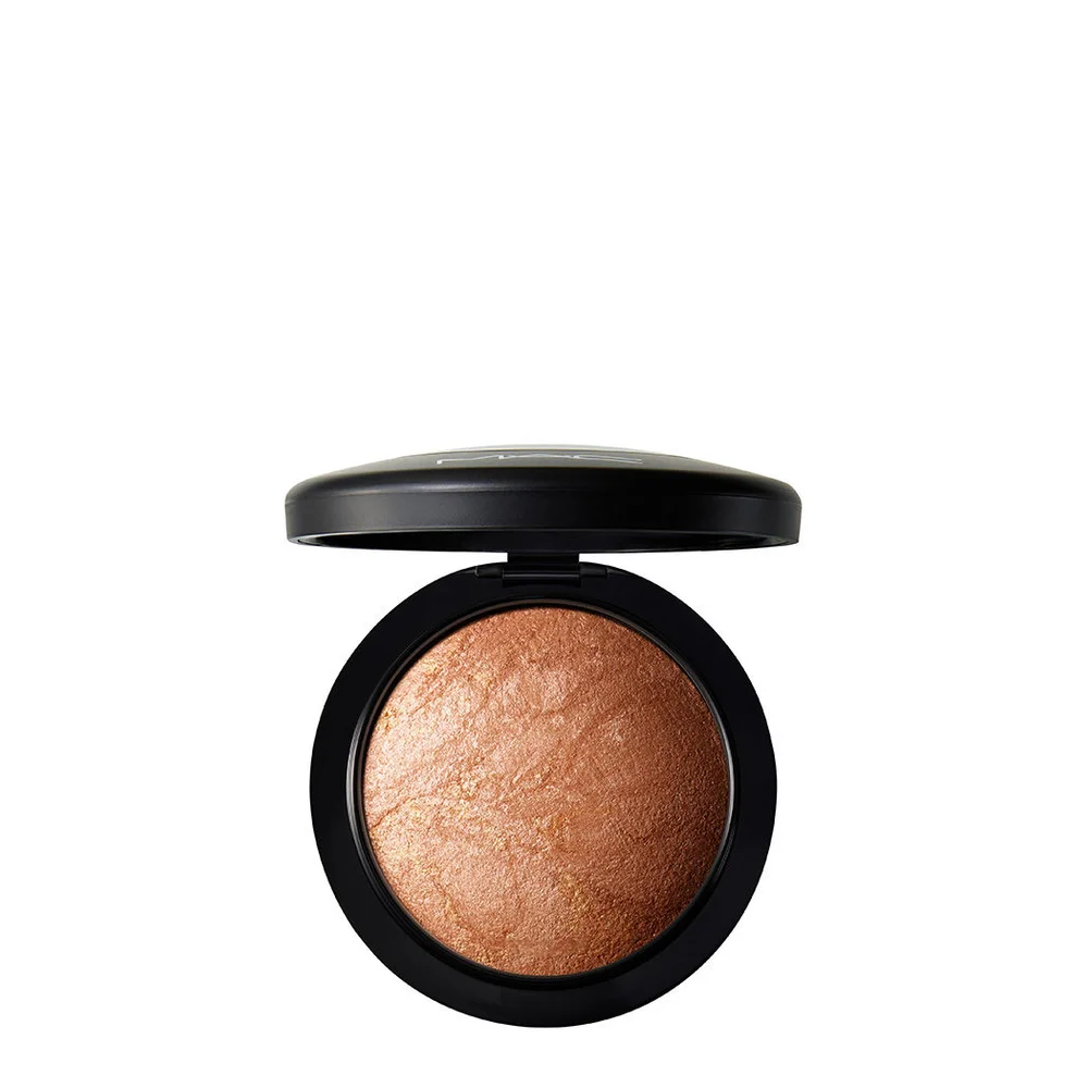 M.A.C Mineralize Skinfinish Global Glow | Radiant Face Powder | Bulkdoor
